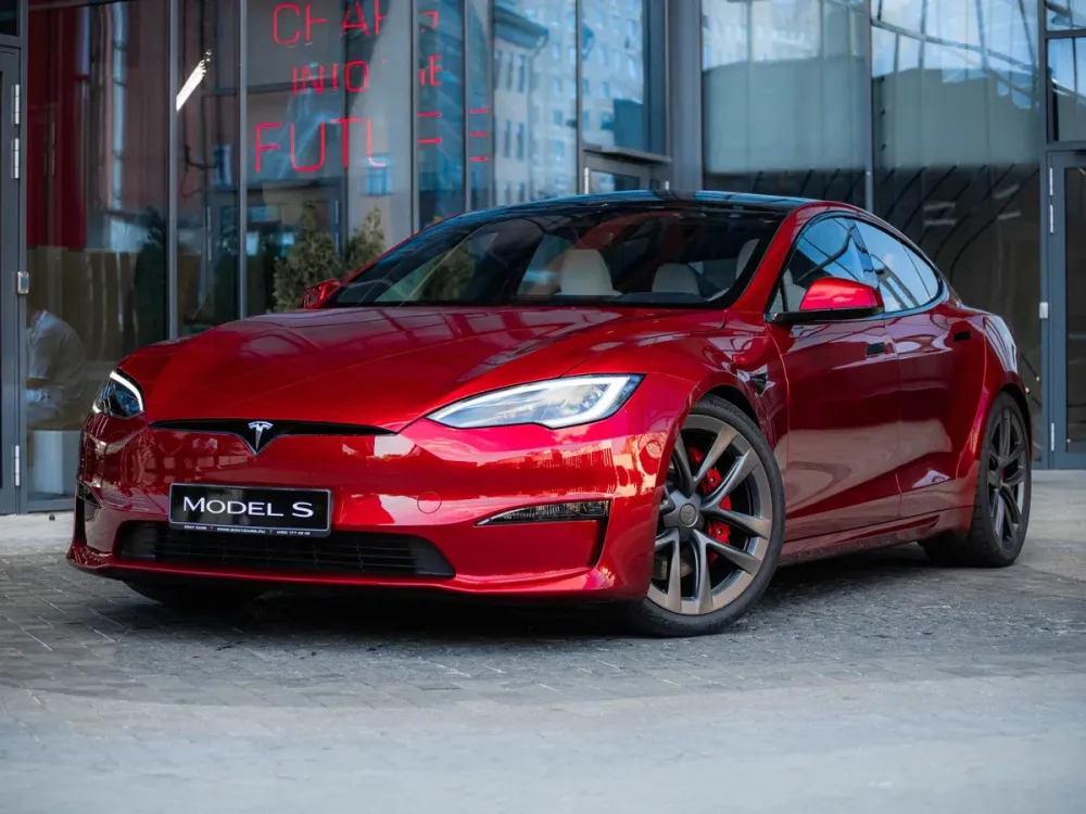 Tesla Model S Plaid
