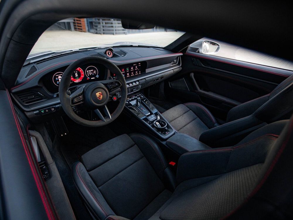 911 Carrera 4 GTS