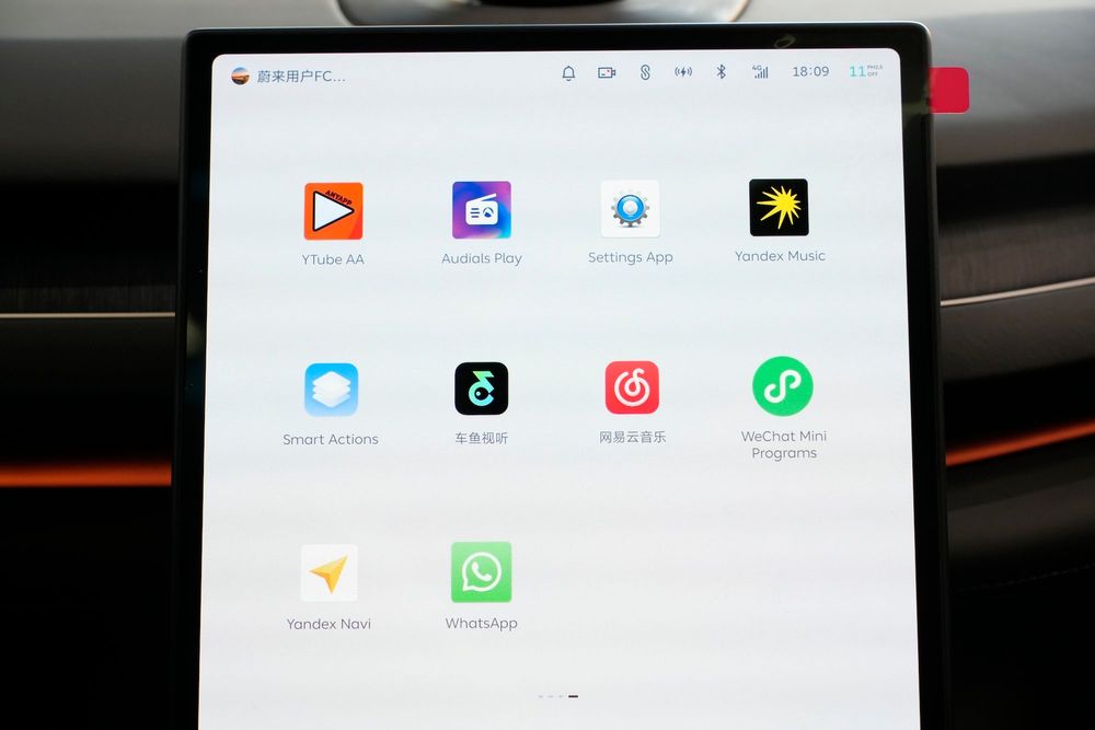 Nio ES8