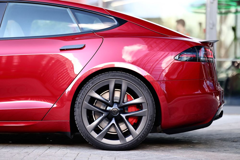 Tesla Model S Plaid