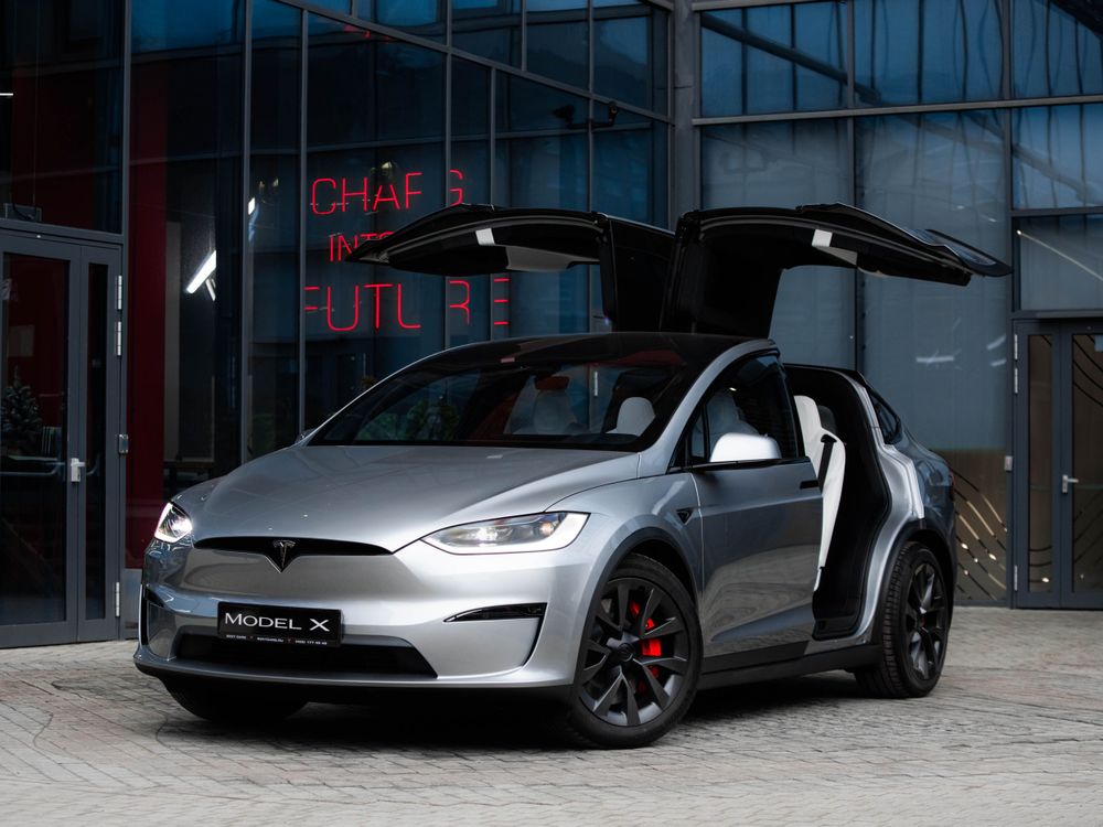 Tesla Model X Plaid
