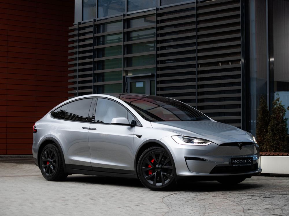 Tesla Model X Plaid