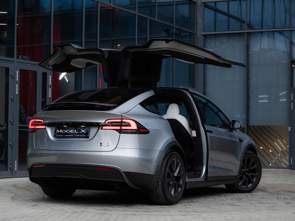 Tesla Model X Plaid