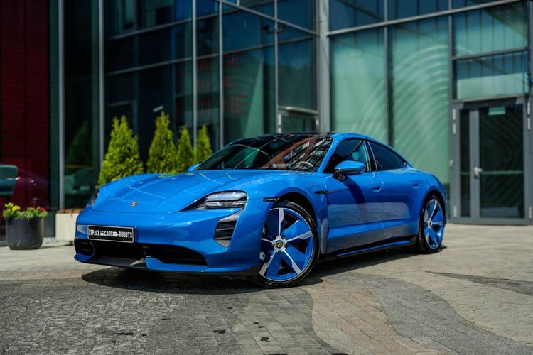Porsche Taycan Turbo