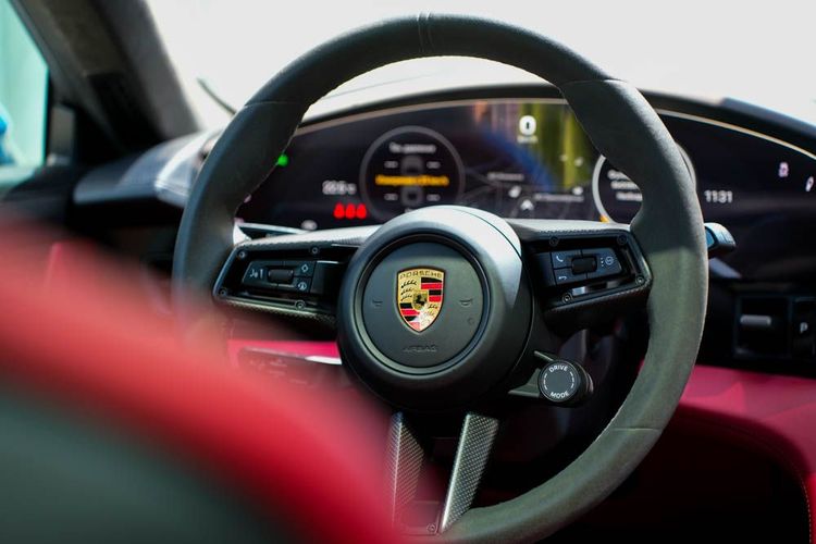 Porsche Taycan Turbo