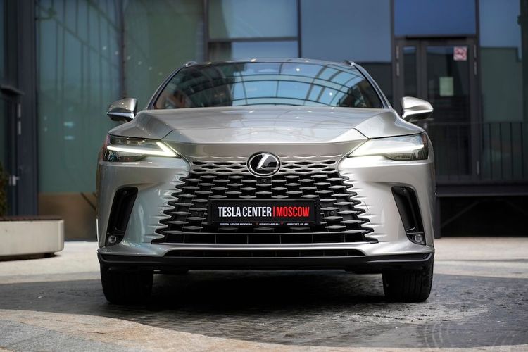 Lexus RX 450h+ Luxury