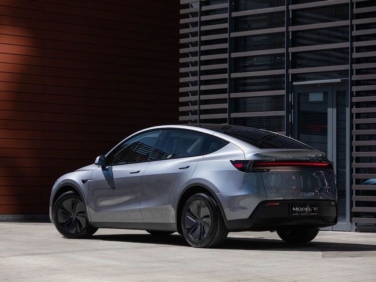 Tesla Model Y Long Range
