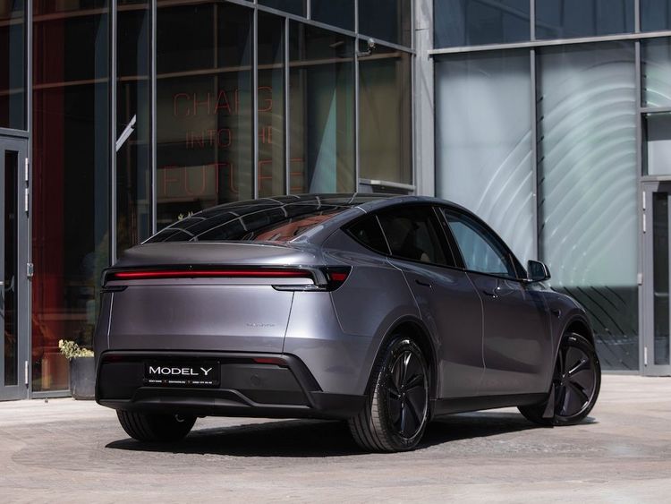 Tesla Model Y Long Range