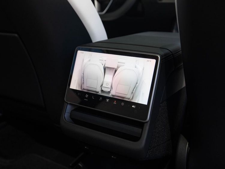 Tesla Model Y Long Range