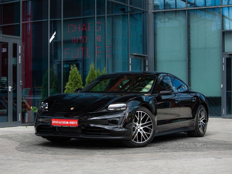 Porsche Taycan 4S