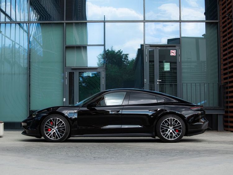 Porsche Taycan 4S