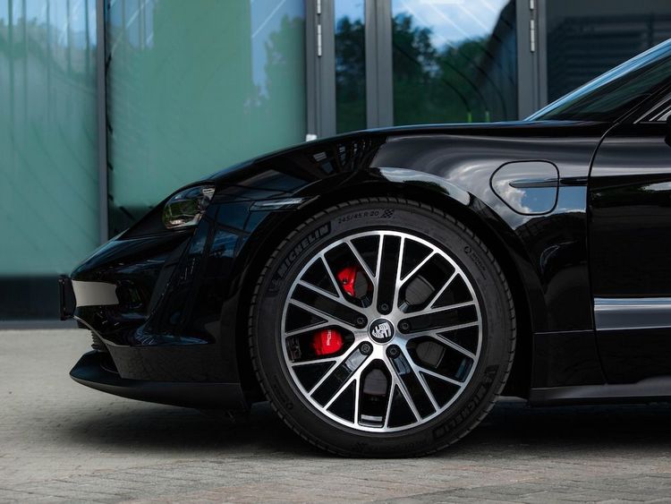 Porsche Taycan 4S