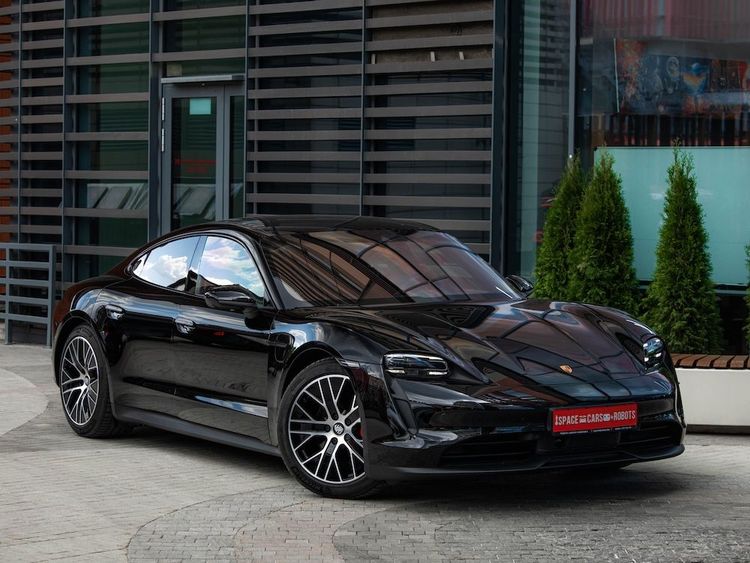 Porsche Taycan 4S
