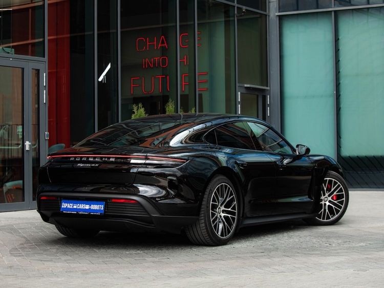 Porsche Taycan 4S