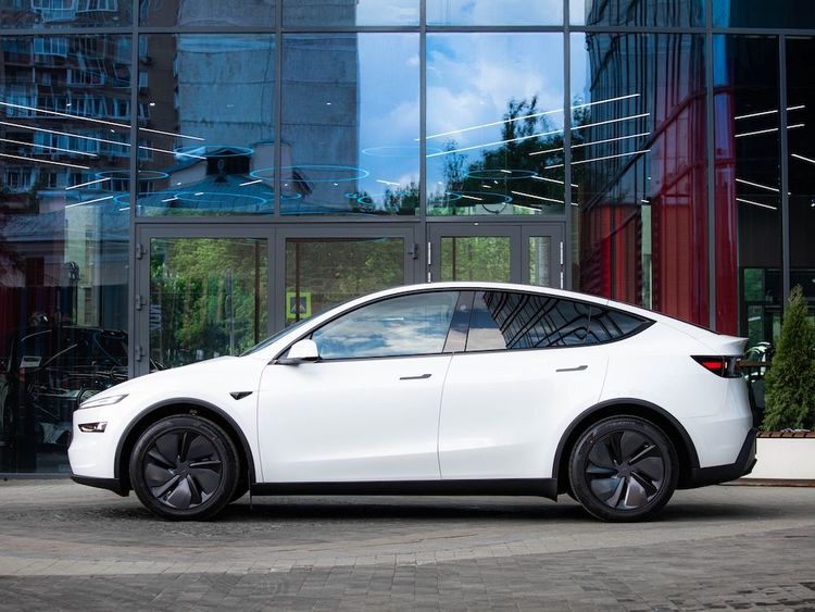 Tesla Model Y Long Range