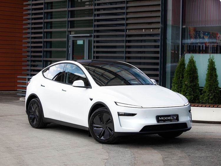 Tesla Model Y Long Range