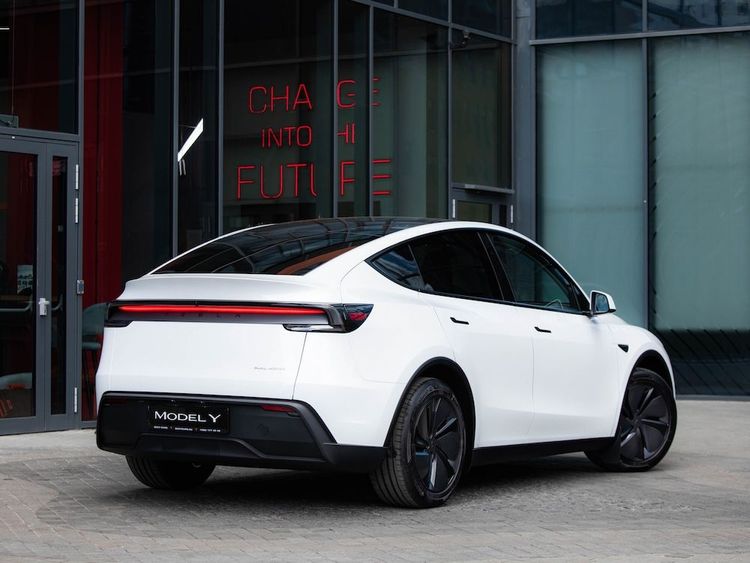 Tesla Model Y Long Range